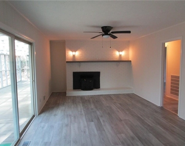 3730 Newport Drive - Photo Thumbnail 15