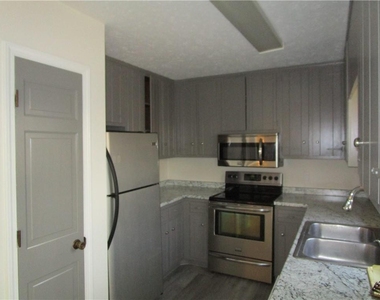 3730 Newport Drive - Photo Thumbnail 11