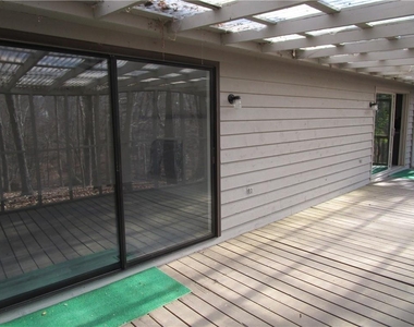 3730 Newport Drive - Photo Thumbnail 17
