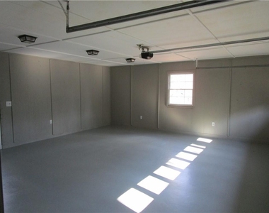 3730 Newport Drive - Photo Thumbnail 46