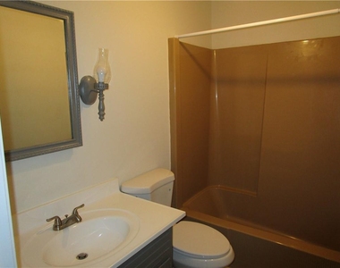 3730 Newport Drive - Photo Thumbnail 39