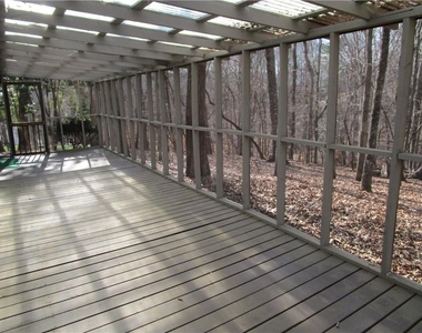 3730 Newport Drive - Photo Thumbnail 18