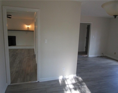 3730 Newport Drive - Photo Thumbnail 29