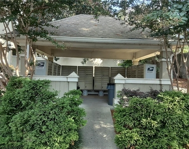 6900 Roswell Road - Photo Thumbnail 15