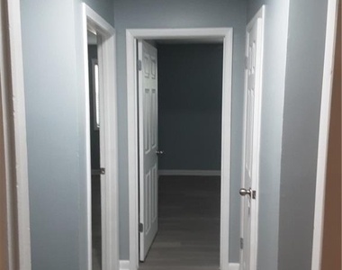 6900 Roswell Road - Photo Thumbnail 12