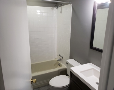 908 Greenbrier Road - Photo Thumbnail 13