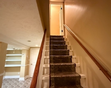 71 Park Row - Photo Thumbnail 18