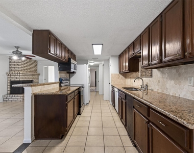14381 Still Meadow Drive - Photo Thumbnail 21