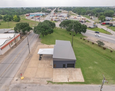 401 E Main Street - Photo Thumbnail 16