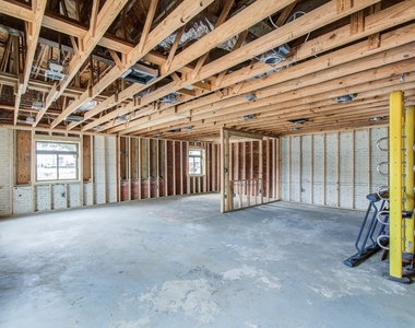 401 E Main Street - Photo Thumbnail 11