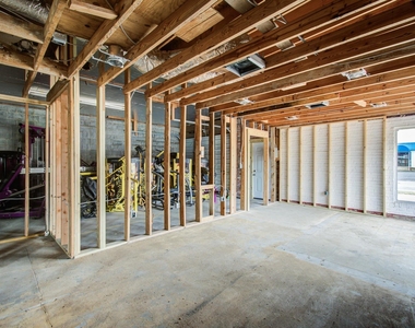 401 E Main Street - Photo Thumbnail 14