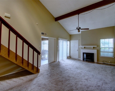 12220 Coppertree Lane - Photo Thumbnail 3