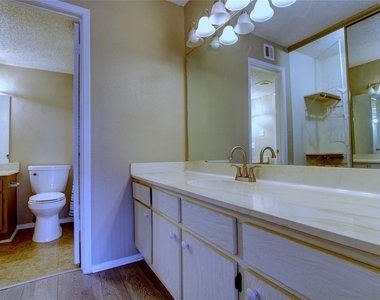 12220 Coppertree Lane - Photo Thumbnail 8