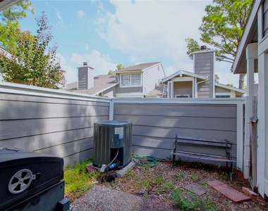 12220 Coppertree Lane - Photo Thumbnail 13