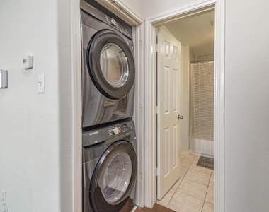 6289 Wilcrest Drive - Photo Thumbnail 17
