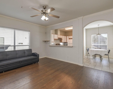 6289 Wilcrest Drive - Photo Thumbnail 2