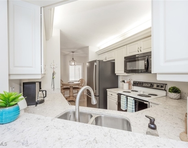 2885 Citrus Lake Drive - Photo Thumbnail 8