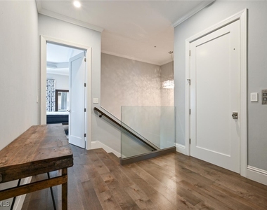 433 5th Street S - Photo Thumbnail 23