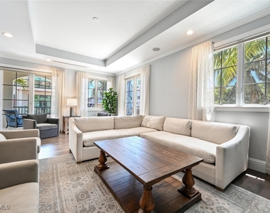 433 5th Street S - Photo Thumbnail 15