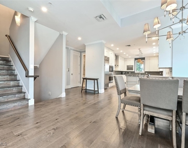 433 5th Street S - Photo Thumbnail 16