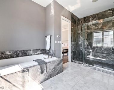 433 5th Street S - Photo Thumbnail 29