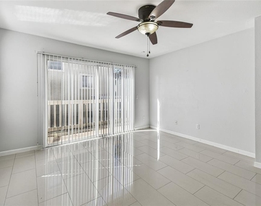 13022 Arborview Place - Photo Thumbnail 6