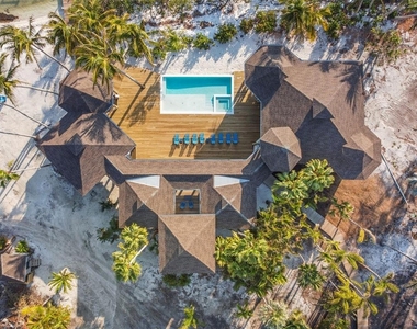 7147 La Lenaire Drive - Photo Thumbnail 1