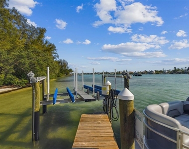 7147 La Lenaire Drive - Photo Thumbnail 88