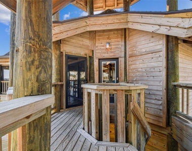 7147 La Lenaire Drive - Photo Thumbnail 12