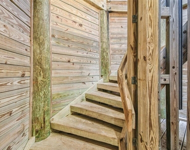 7147 La Lenaire Drive - Photo Thumbnail 11