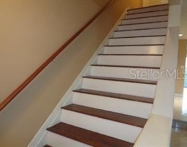 9105 Tudor Drive - Photo Thumbnail 11