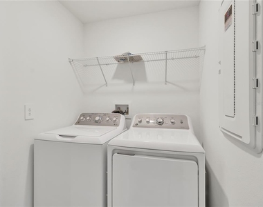 11331 E 65th Terrace - Photo Thumbnail 20
