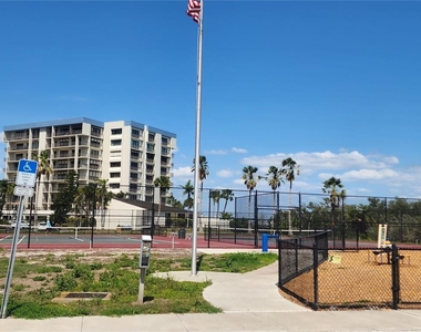 240 Sand Key Estates Drive - Photo Thumbnail 39
