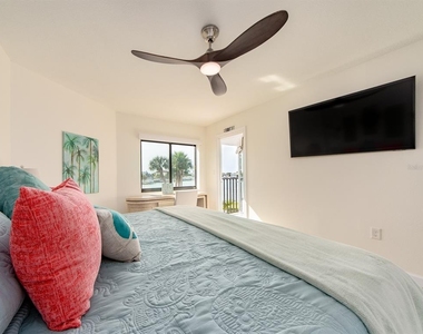 240 Sand Key Estates Drive - Photo Thumbnail 26