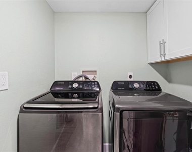1660 Gulf Boulevard - Photo Thumbnail 30