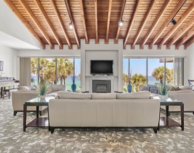 1660 Gulf Boulevard - Photo Thumbnail 46