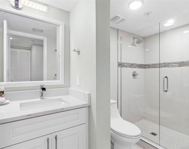1660 Gulf Boulevard - Photo Thumbnail 26