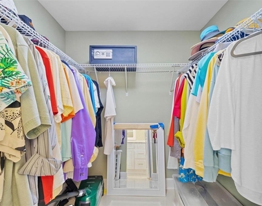 1660 Gulf Boulevard - Photo Thumbnail 22