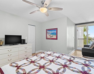 1660 Gulf Boulevard - Photo Thumbnail 24