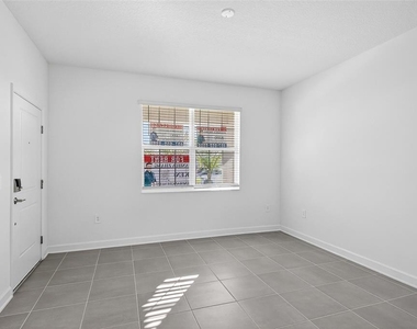 2619 Peace Of Mind Avenue - Photo Thumbnail 18