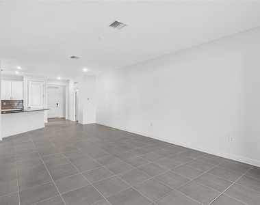 2619 Peace Of Mind Avenue - Photo Thumbnail 16