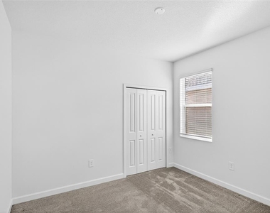 2619 Peace Of Mind Avenue - Photo Thumbnail 31