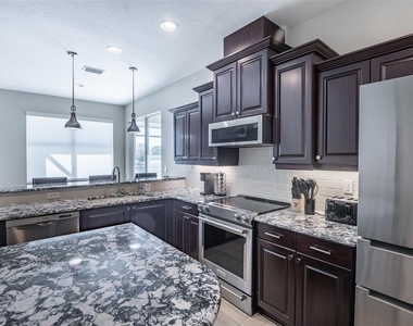 6571 Talon Bay Drive - Photo Thumbnail 27