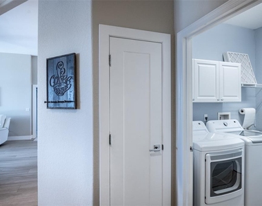 6571 Talon Bay Drive - Photo Thumbnail 42