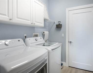 6571 Talon Bay Drive - Photo Thumbnail 48