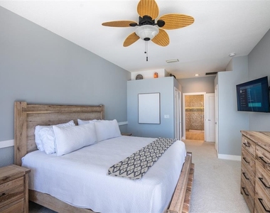 6571 Talon Bay Drive - Photo Thumbnail 17
