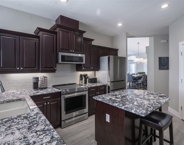 6571 Talon Bay Drive - Photo Thumbnail 28