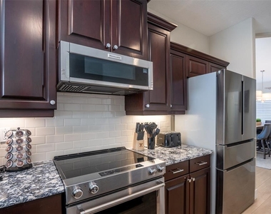 6571 Talon Bay Drive - Photo Thumbnail 29