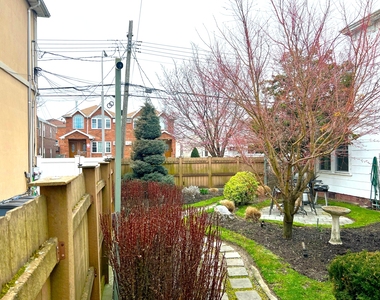 101-17 97th Street - Photo Thumbnail 2