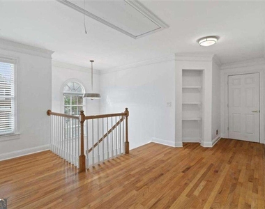 1711 Summit Glen Lane Ne - Photo Thumbnail 23